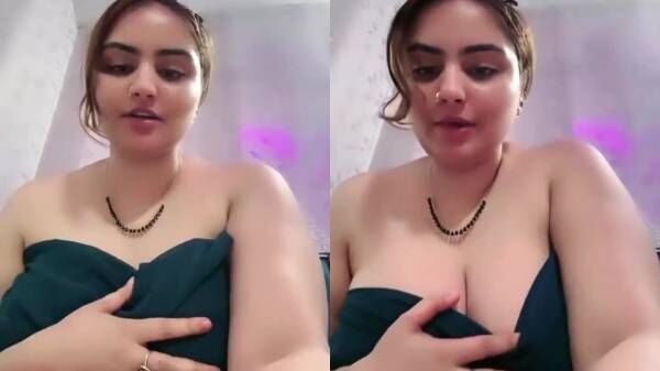 Chubby Paki Babe Dirty Urdu Talk and Semi-nude Tease on Tango