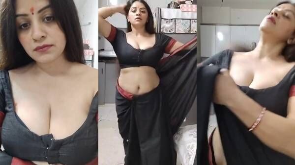 Hot Insta Milf Stripping Saree to Expose Milky Cleavage and Dudhu